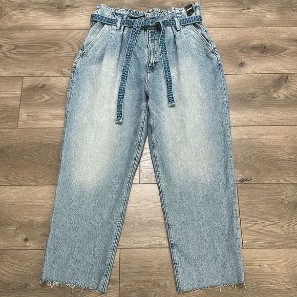 Abercrombie & Fitch High Rise Cropped Mom Jeans Paper Bag Waist Size 31 - Picture 1 of 12